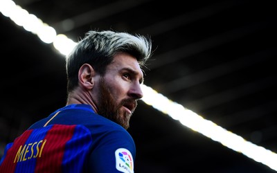 熊猫体育-C罗替补引发舆论风暴