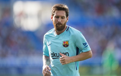 熊猫体育动态-于帕梅卡诺国家队位置危了