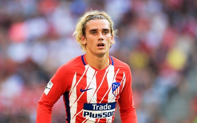 熊猫体育动态-克瓦拉茨赫利亚任意球助攻队友抢点破门